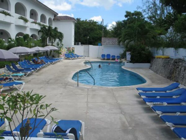 Room Hotel with Beachfront Property